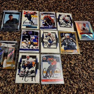 hockey and baseball card signed collection